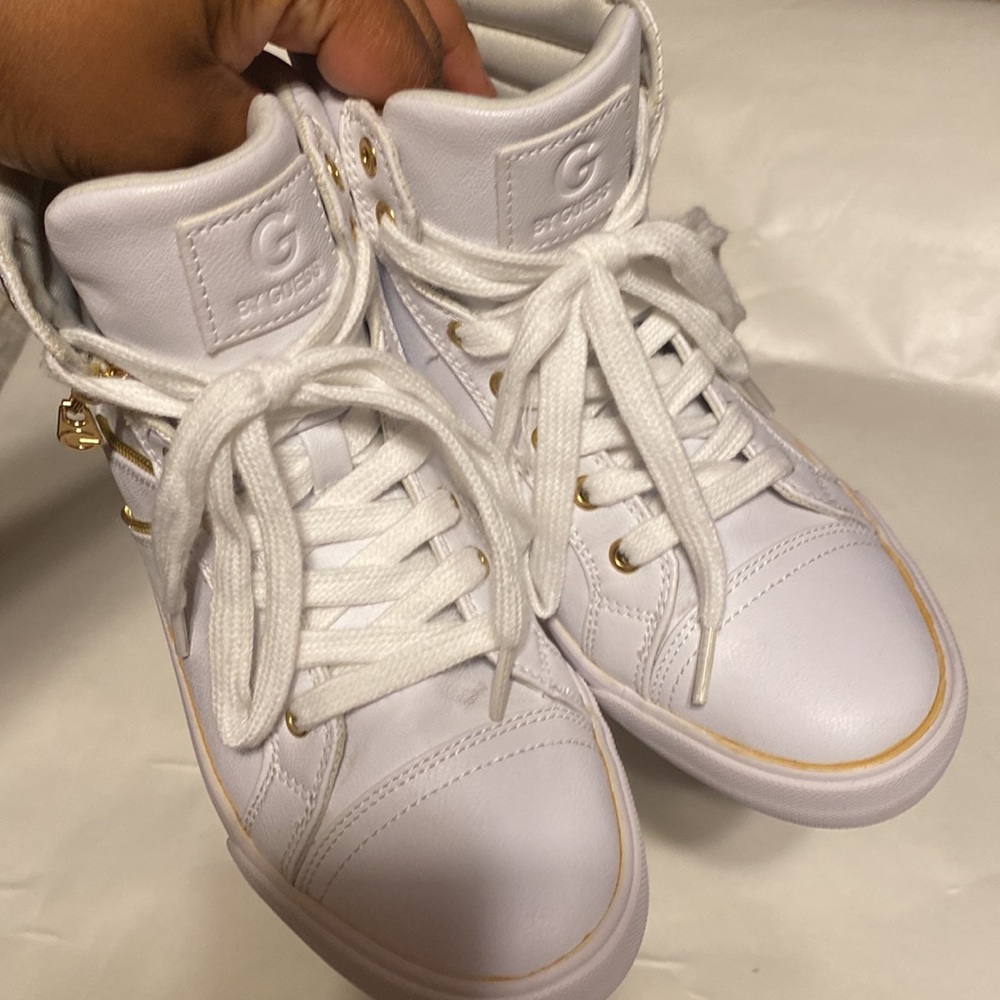G by Guess HIGH TOP WHITE SNEAKERS WITH ZIP DESIGN SIZE 6.5M - Picture 5 of 13